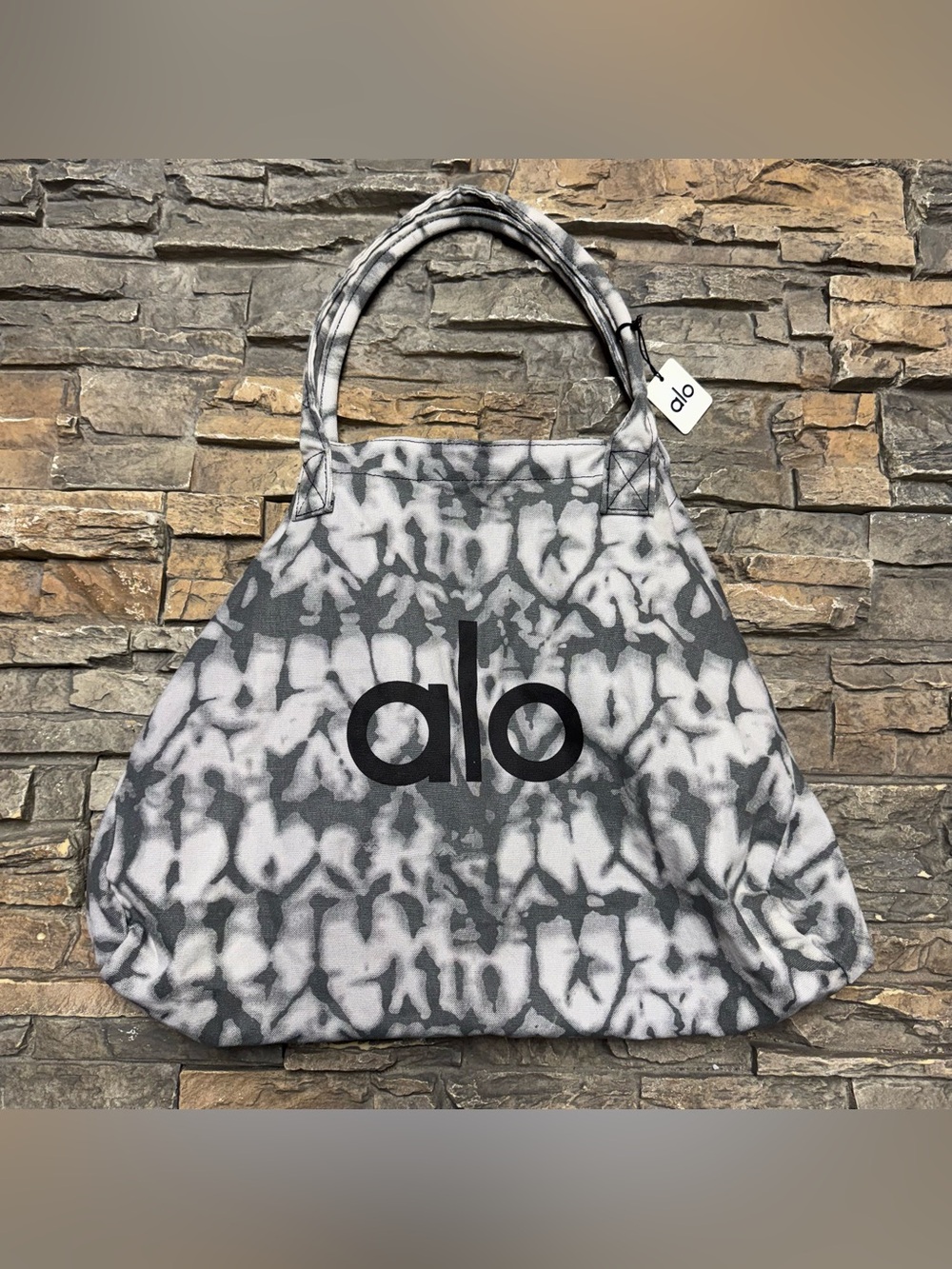 NEW Alo Yoga Tote Bag Large Gray Canvas Tie Dye Beach Gym Shopping Shoulder NWT - Picture 2 of 12